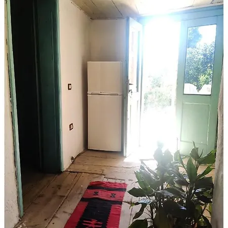 At Gjergj Fishta Apart-House Shkoder-2
